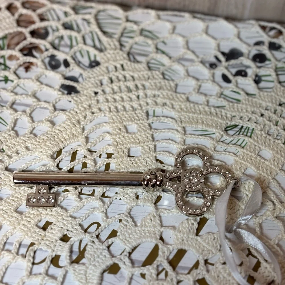 Pier 1 Diamond Ring White Sparkle Heels and Key Ornament